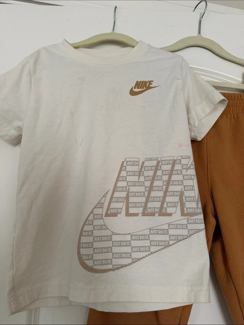 Nike | (6) White Tee and Brown Joggers Kids Set